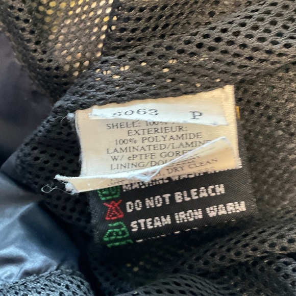 Marmot Forest Green and Charcoal Raincoat - Picture 6 of 7